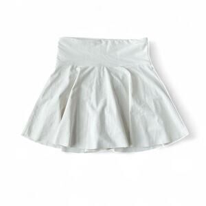 Old Navy Power Soft White Tennis Skirt Girls XL (14-16), fits a women’s XS–S